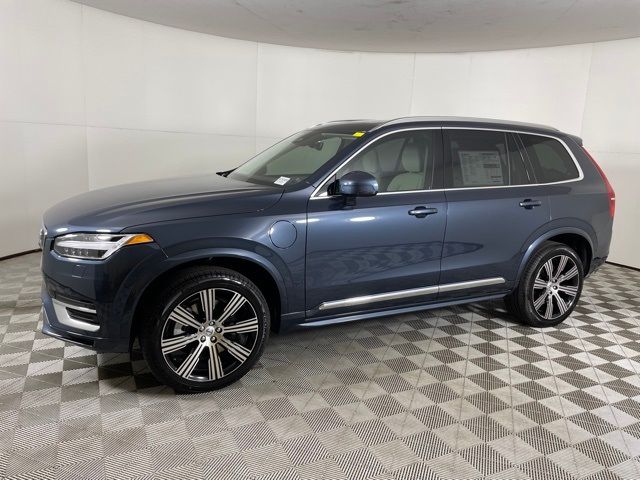 2025 Volvo XC90 Plug-In Hybrid Plus