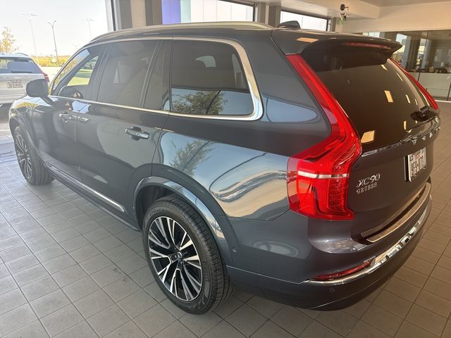 2025 Volvo XC90 Plug-In Hybrid Plus