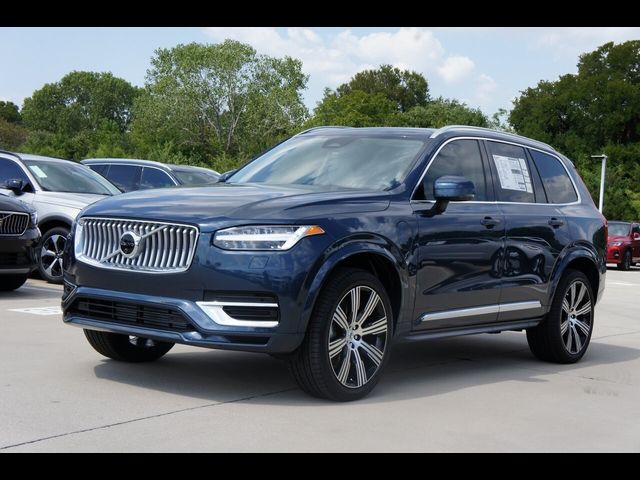 2025 Volvo XC90 Plug-In Hybrid Plus