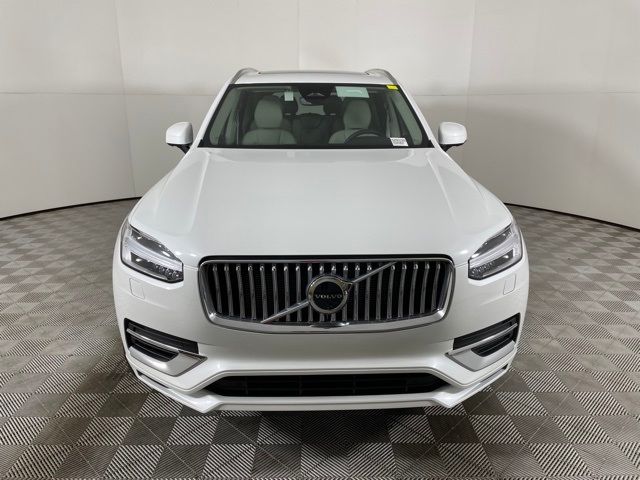 2025 Volvo XC90 Plug-In Hybrid Plus