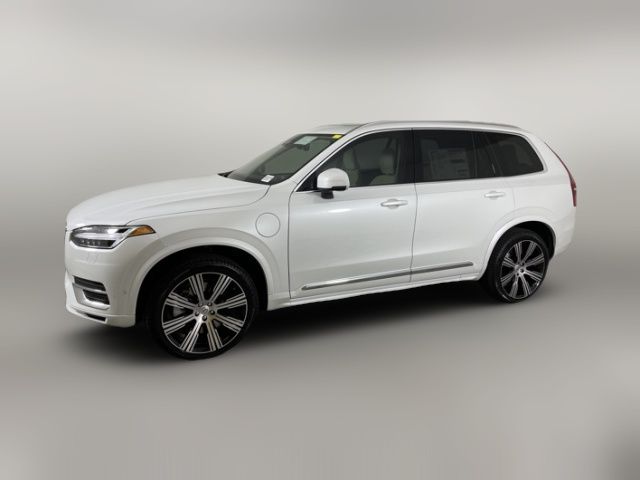 2025 Volvo XC90 Plug-In Hybrid Plus