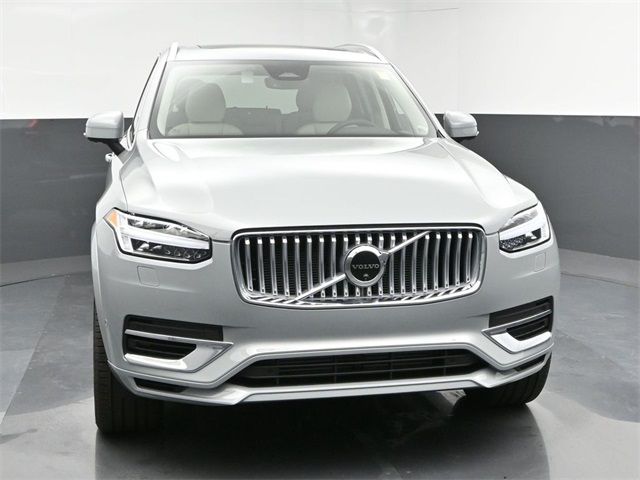 2025 Volvo XC90 Plug-In Hybrid Plus