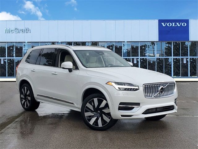 2025 Volvo XC90 Plug-In Hybrid Plus