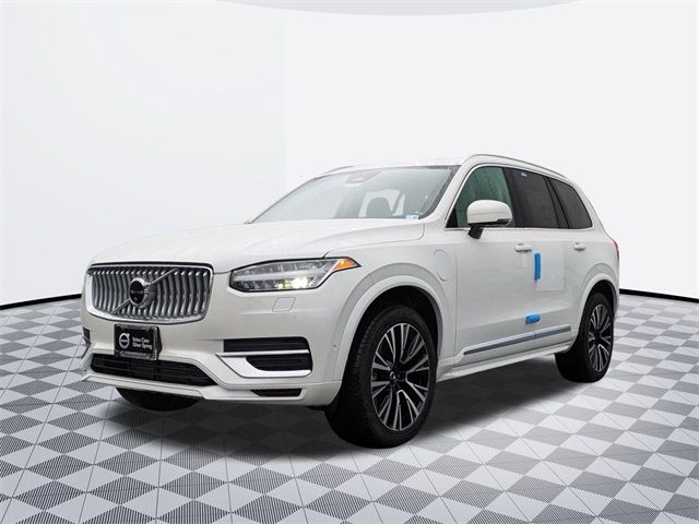 2025 Volvo XC90 Plug-In Hybrid Plus