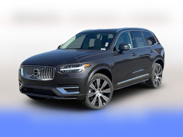 2025 Volvo XC90 Plug-In Hybrid Plus