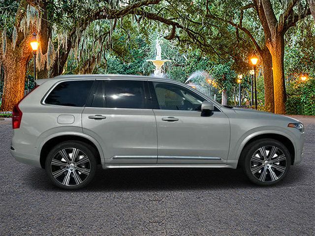 2025 Volvo XC90 Plug-In Hybrid Plus