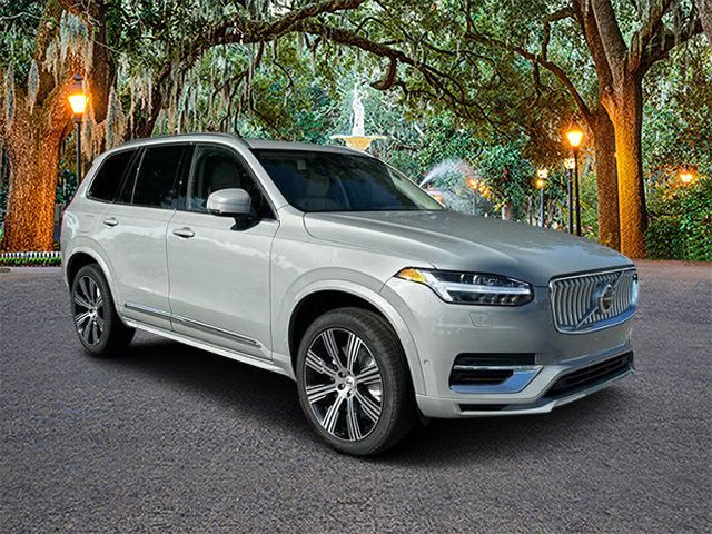 2025 Volvo XC90 Plug-In Hybrid Plus