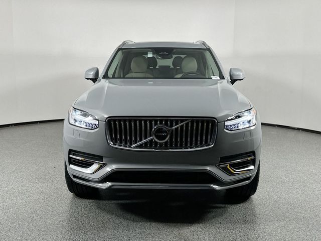 2025 Volvo XC90 Plug-In Hybrid Plus