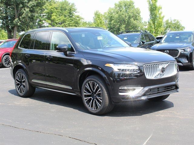 2025 Volvo XC90 Plug-In Hybrid Plus