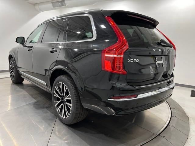 2025 Volvo XC90 Plug-In Hybrid Plus