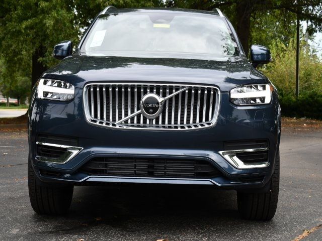 2025 Volvo XC90 Plug-In Hybrid Plus