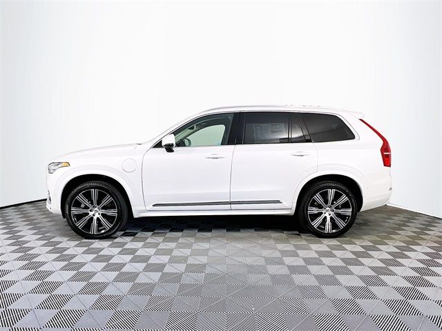 2025 Volvo XC90 Plug-In Hybrid Plus