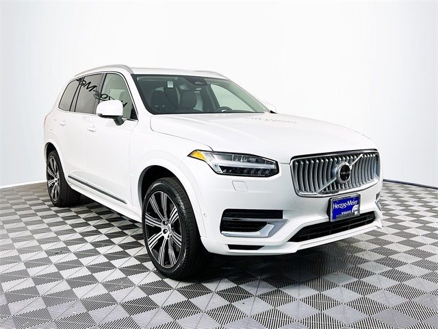 2025 Volvo XC90 Plug-In Hybrid Plus