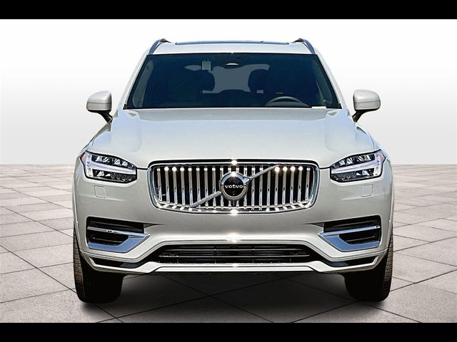 2025 Volvo XC90 Plug-In Hybrid Plus