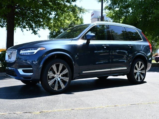 2025 Volvo XC90 Plug-In Hybrid Plus