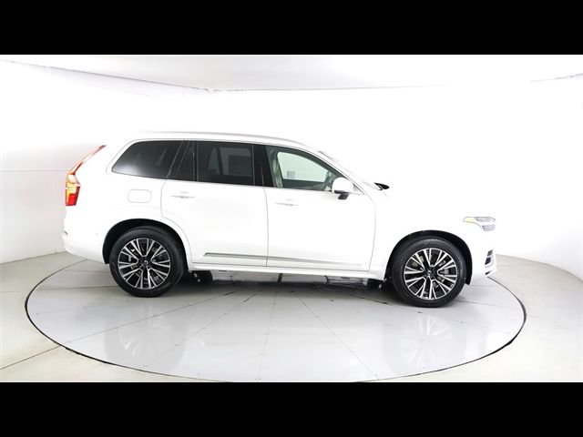 2025 Volvo XC90 Plug-In Hybrid Plus