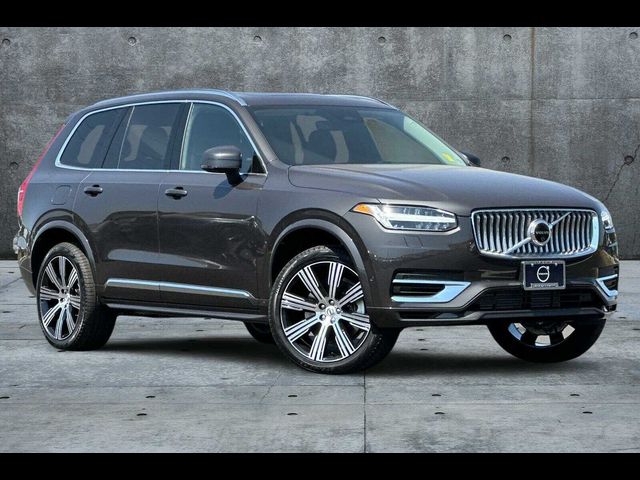 2025 Volvo XC90 Plug-In Hybrid Plus