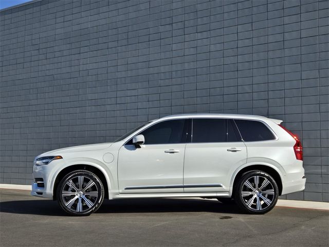 2025 Volvo XC90 Plug-In Hybrid Plus