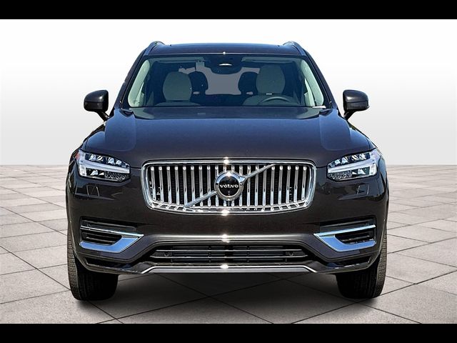 2025 Volvo XC90 Plug-In Hybrid Plus