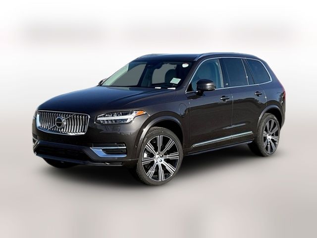 2025 Volvo XC90 Plug-In Hybrid Plus