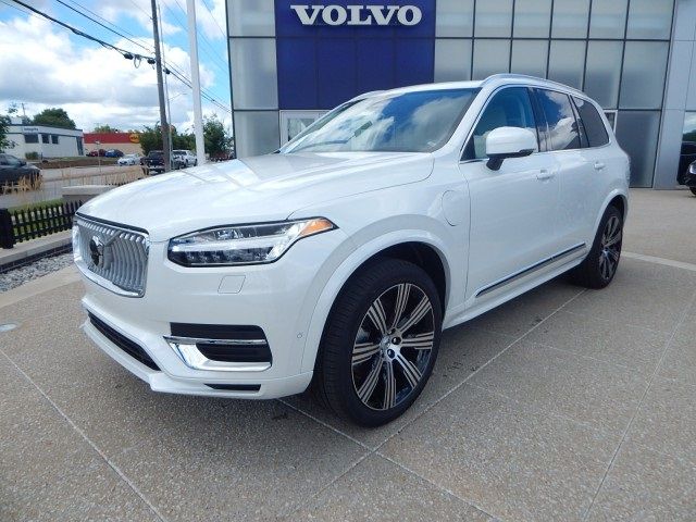 2025 Volvo XC90 Plug-In Hybrid Ultra