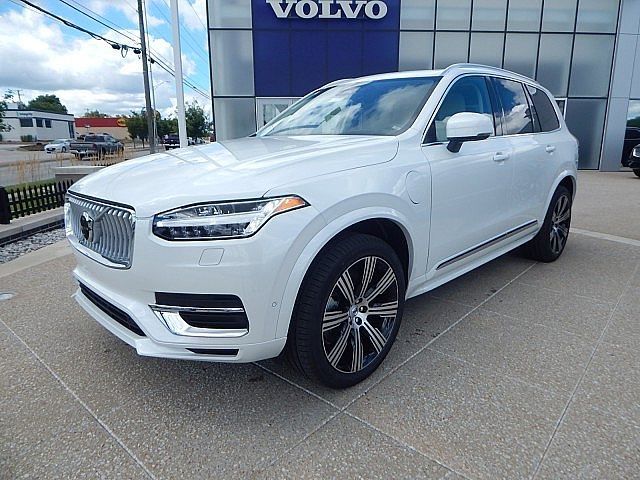 2025 Volvo XC90 Plug-In Hybrid Ultra