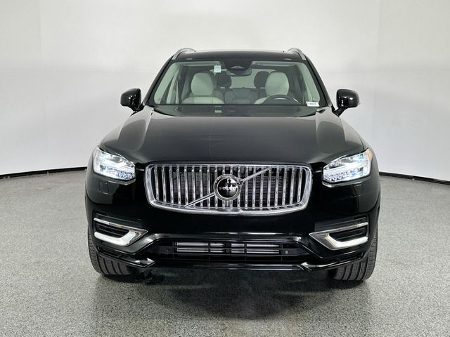 2025 Volvo XC90 Plug-In Hybrid Core