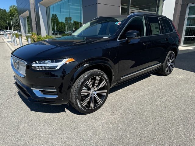 2025 Volvo XC90 Plug-In Hybrid Core