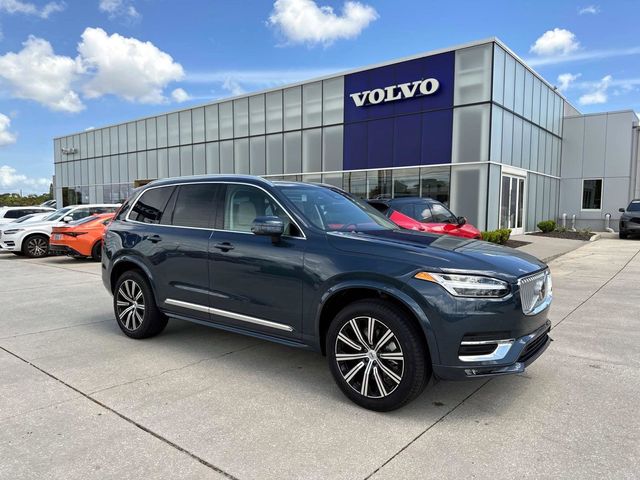 2025 Volvo XC90 Core