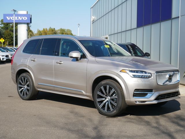 2025 Volvo XC90 Core