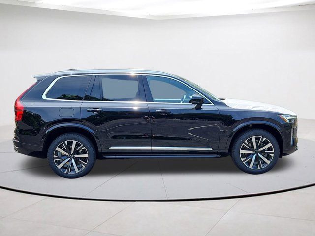 2025 Volvo XC90 Core