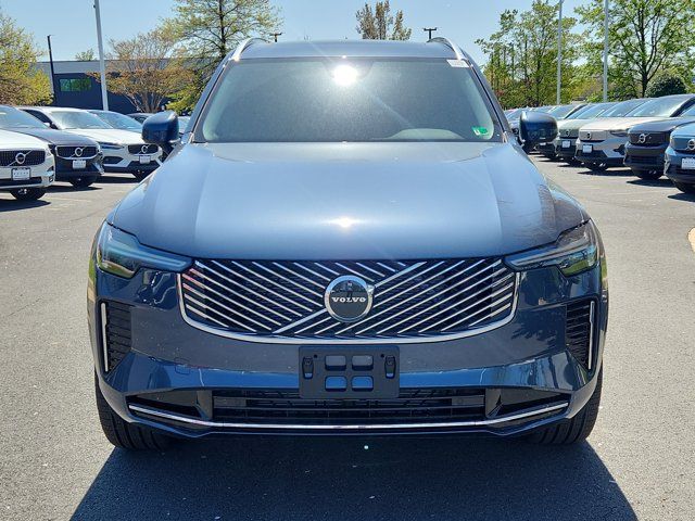 2025 Volvo XC90 Core