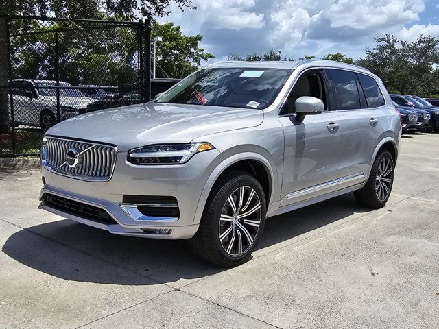 2025 Volvo XC90 Core