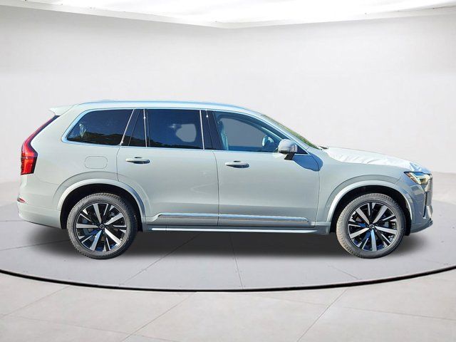 2025 Volvo XC90 Core