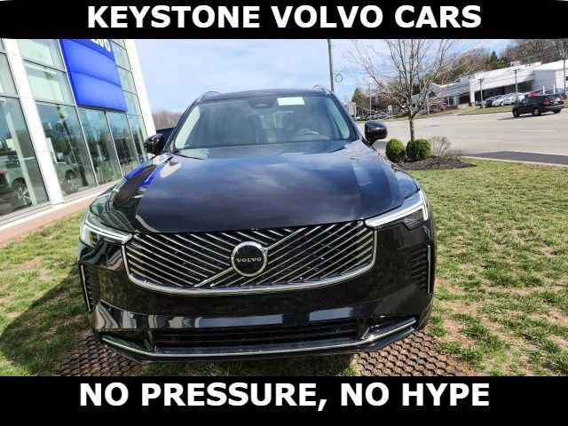 2025 Volvo XC90 Core
