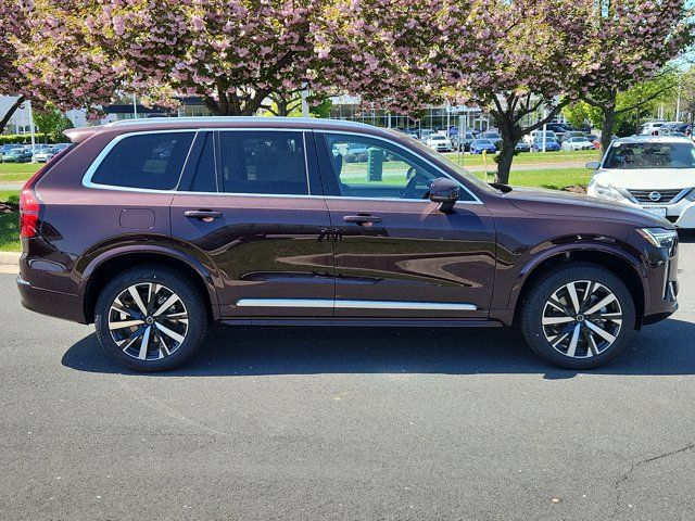 2025 Volvo XC90 Core