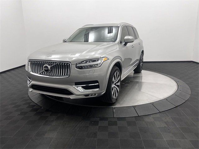 2025 Volvo XC90 Core