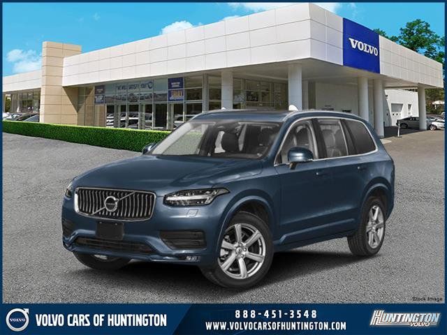 2025 Volvo XC90 Core