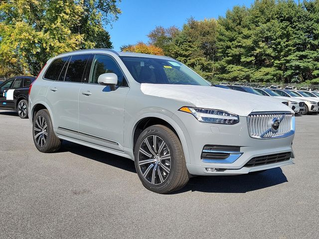 2025 Volvo XC90 Core