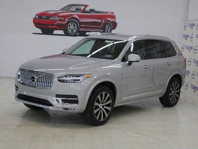 2025 Volvo XC90 Core