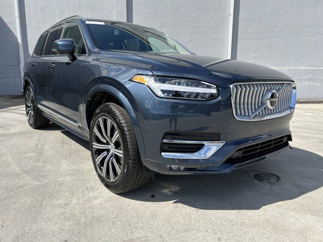 2025 Volvo XC90 Core