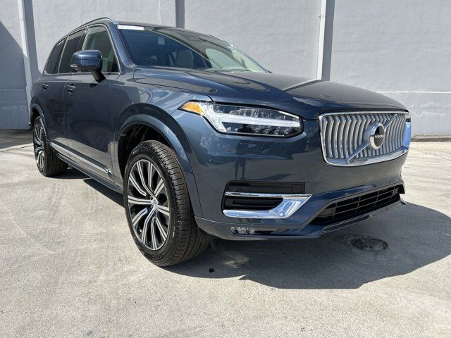 2025 Volvo XC90 Core