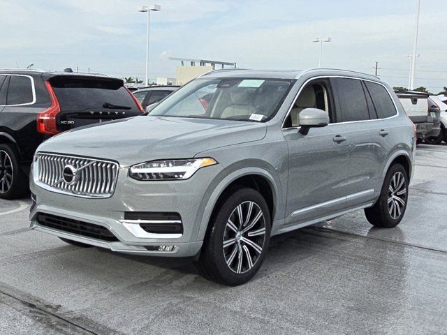 2025 Volvo XC90 Core