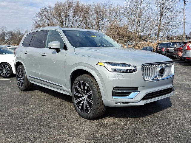 2025 Volvo XC90 Core