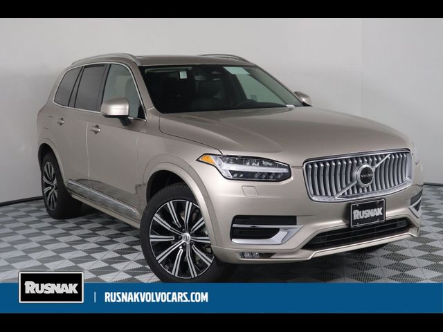 2025 Volvo XC90 Core