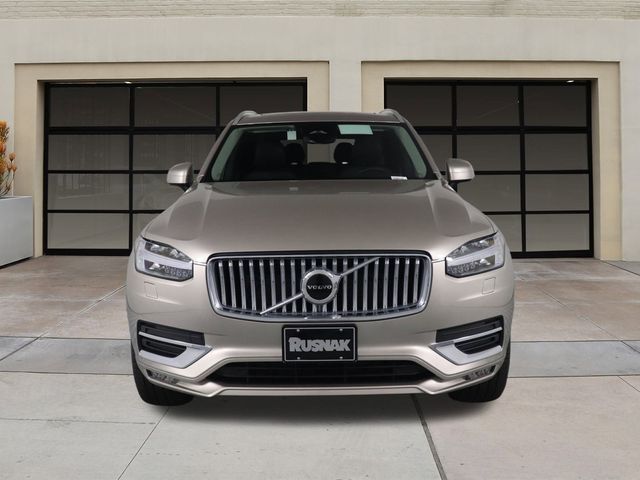 2025 Volvo XC90 Core