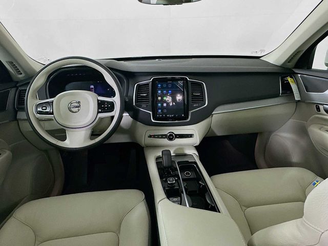 2025 Volvo XC90 Core