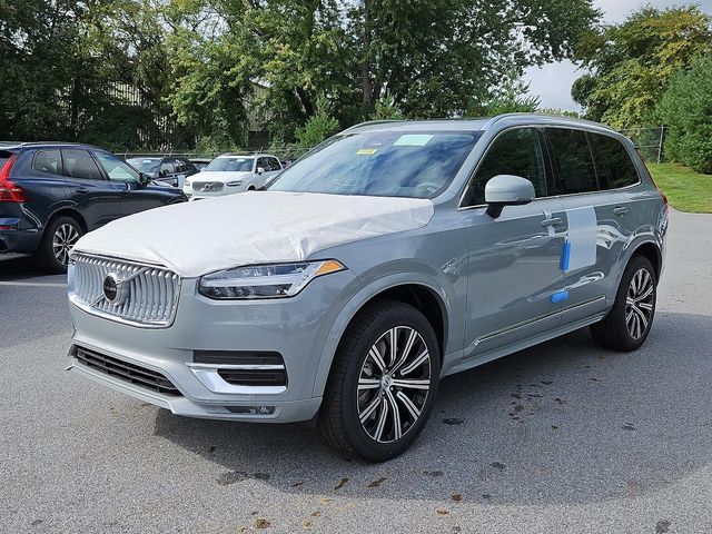 2025 Volvo XC90 Core