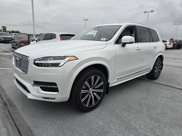 2025 Volvo XC90 Core