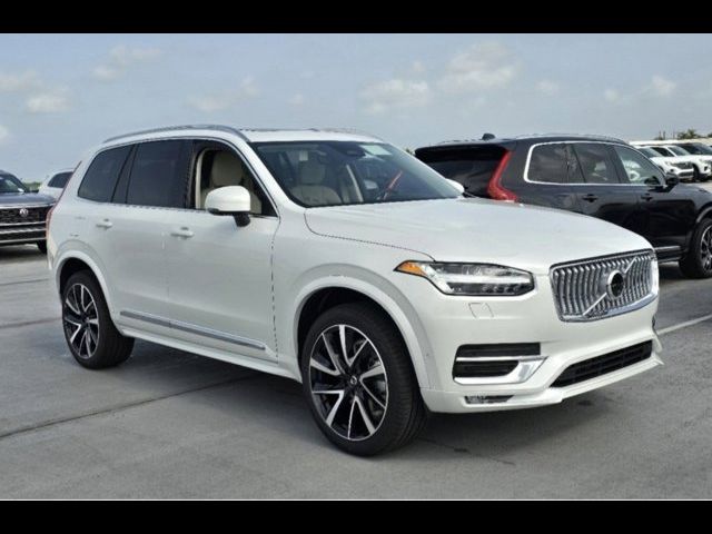 2025 Volvo XC90 Core